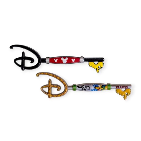 Mickey Mouse and Pluto Disney Pins: Store Key